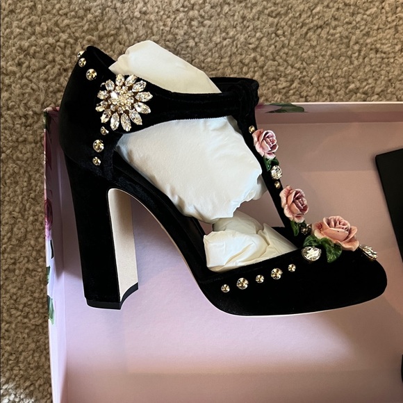 NWB Dolce and Gabbana Embellished Black Floral Velvet Women’s Sandals size 36 - Picture 3 of 11